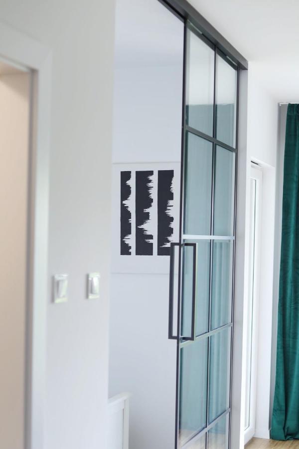 Capital Towers - Apartament Modern Z Widokiem Na Rzeke Жешов Екстериор снимка