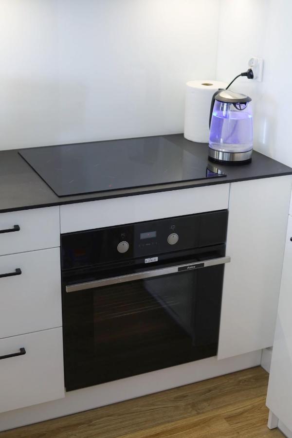 Capital Towers - Apartament Modern Z Widokiem Na Rzeke Жешов Екстериор снимка